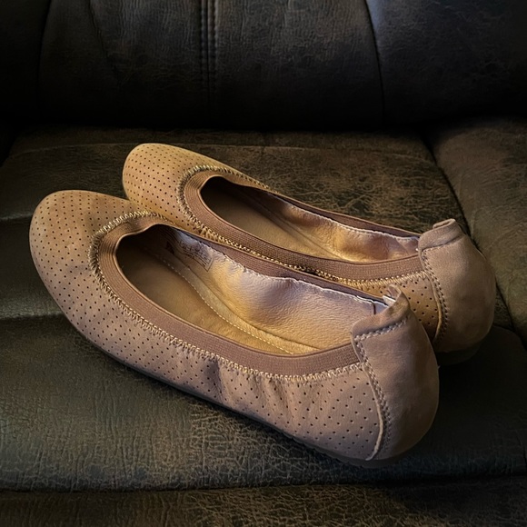 Josef Seibel flats. NWT - Picture 3 of 5